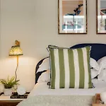 Clifton Road I Your Appartement