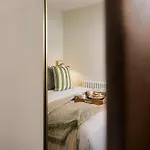 Apartment Clifton Road I Your