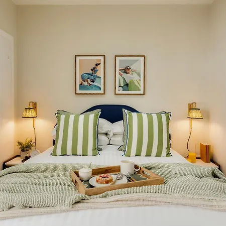 Clifton Road I Your * Bristol