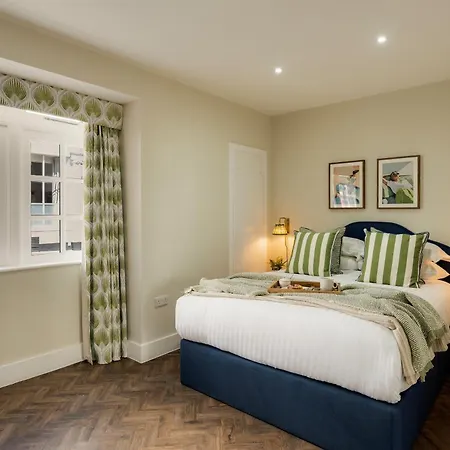 Apartmán Clifton Road I Your *