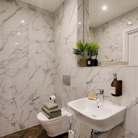 Clifton Road I Your Bristol