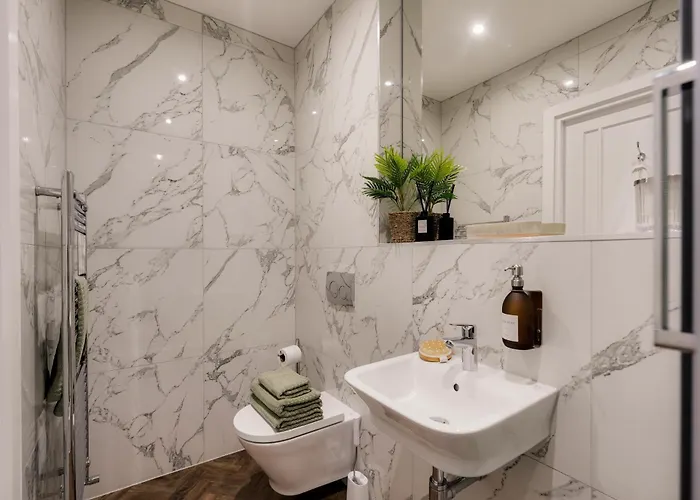 Clifton Road I Your Bristol