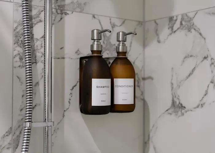 Clifton Road I Your Apartmán *