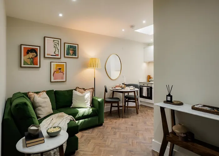 Clifton Road I Your Apartamento Bristol