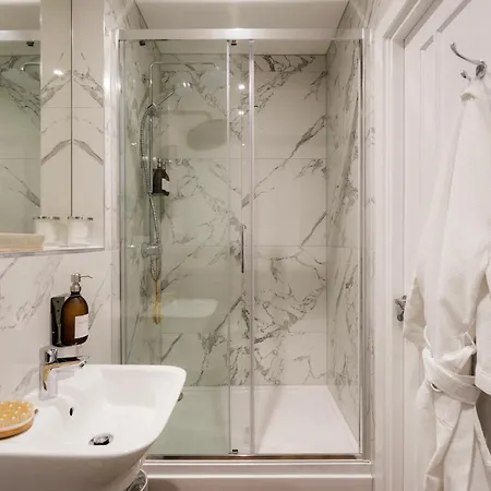 Clifton Road I Your *