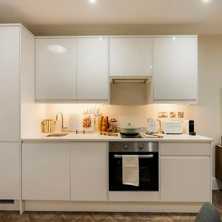 Clifton Road I Your Bristol