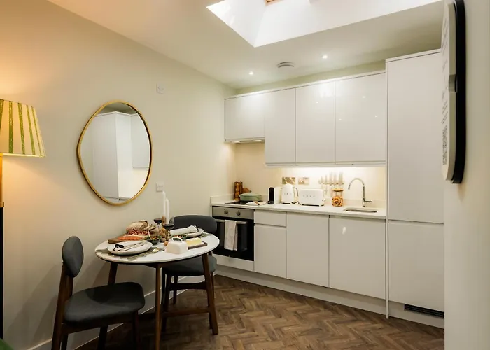 Clifton Road I Your Apartamento Bristol