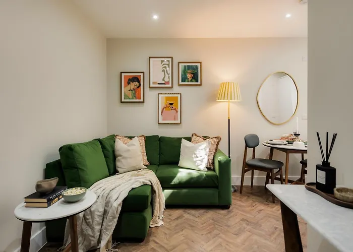 Clifton Road I Your Bristol